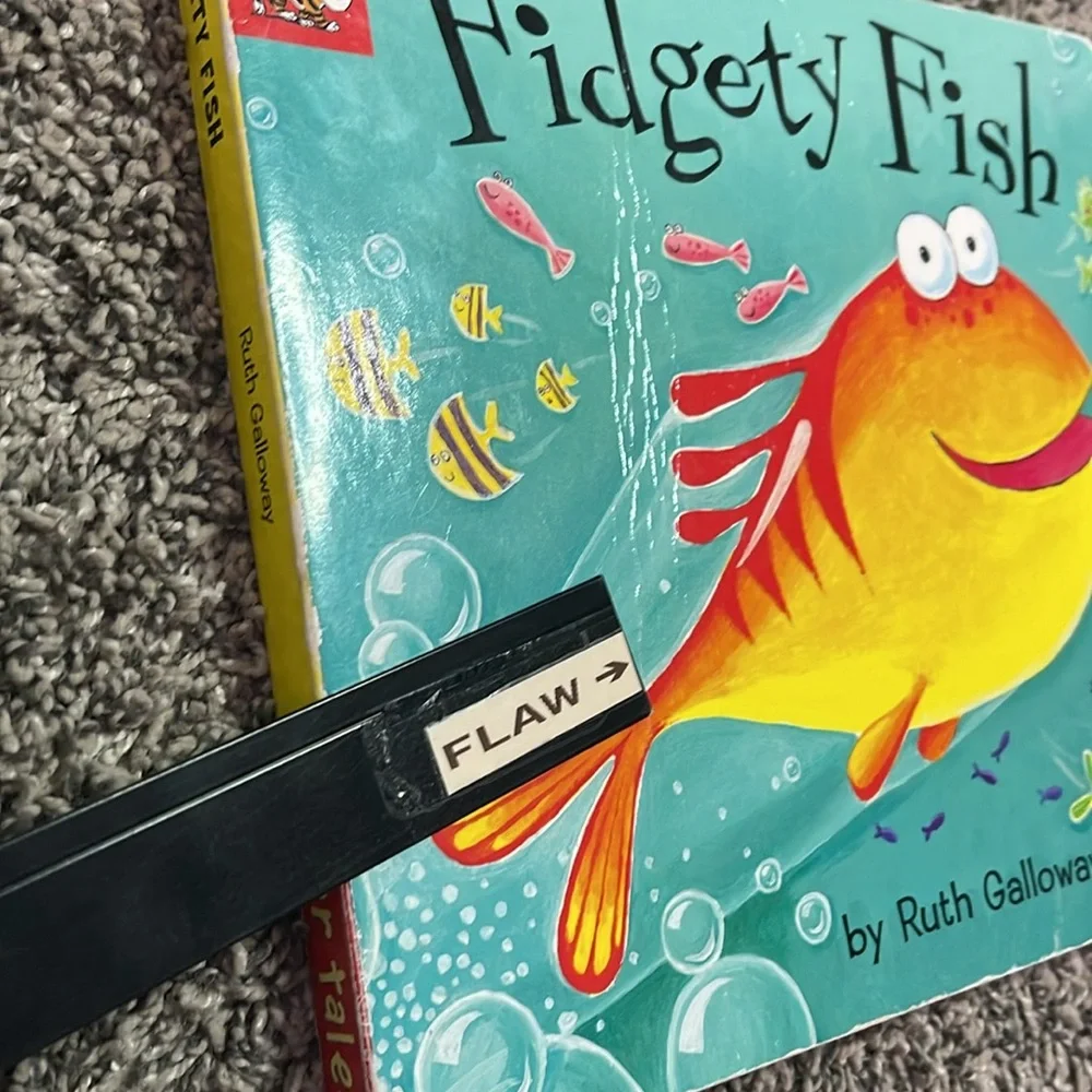 Book Fidgety Fish by Tiger Tales cardboard book for toddlers babies SEE FLAWS